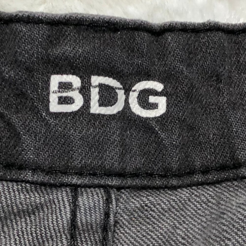 BDG DOPHIN LOW RISE BLACK SHORTIE SIZE 27 - Picture 2 of 9